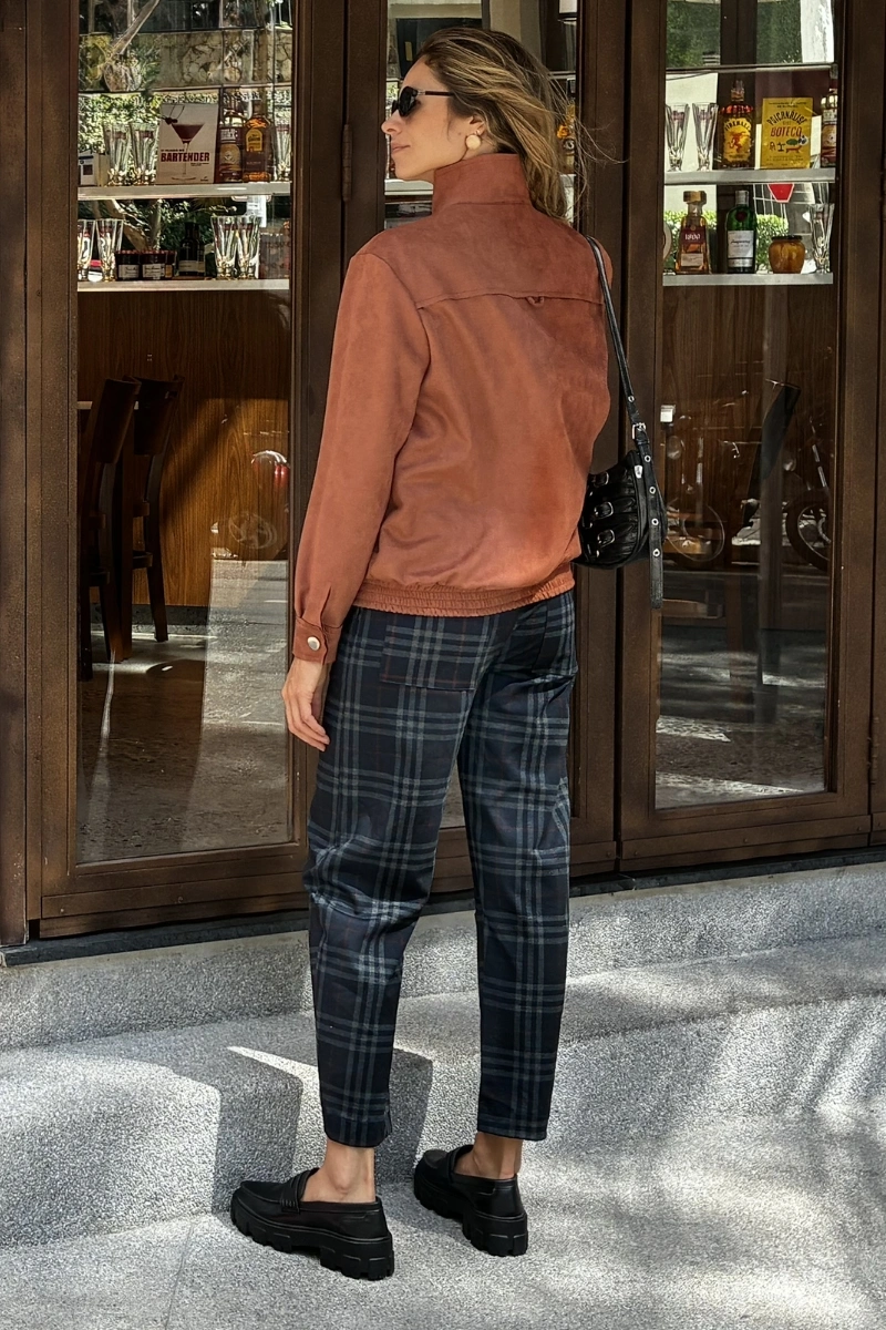 Hidrogênio - Longline bomber jacket in brown yarn. - 20708031