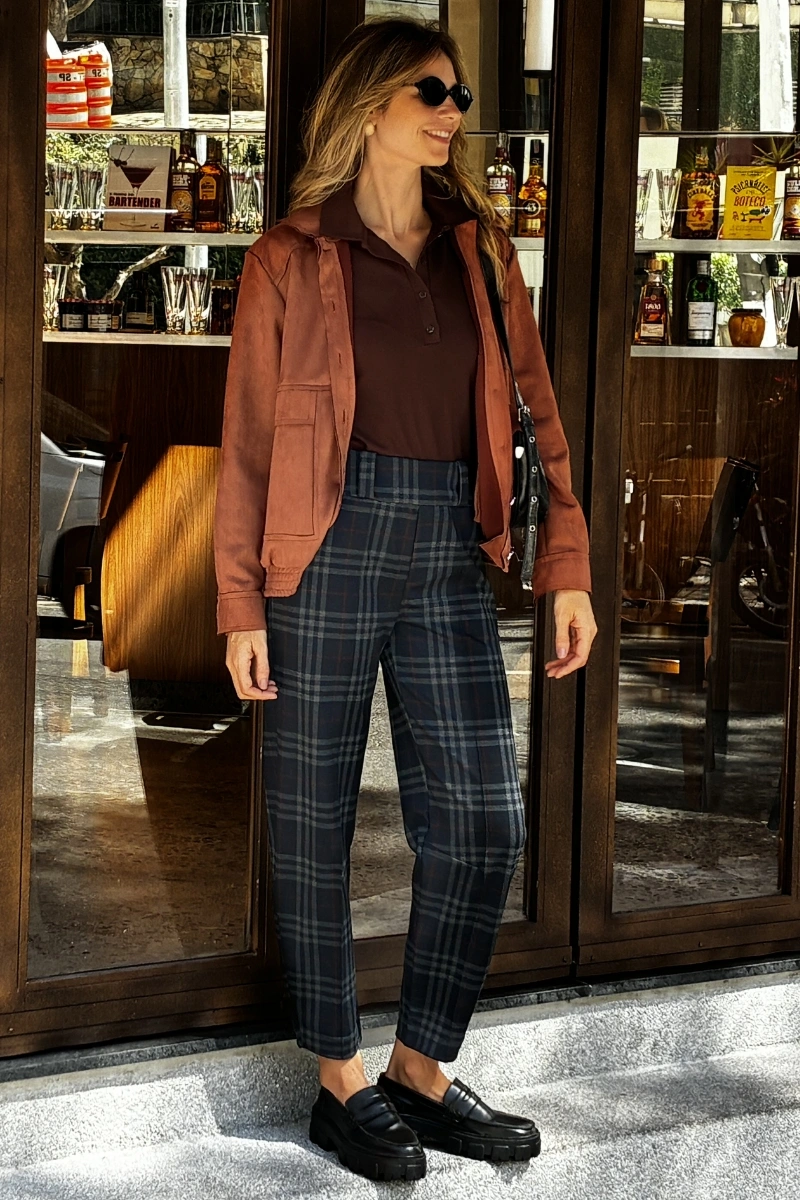 Hidrogênio - Longline bomber jacket in brown yarn. - 20708031