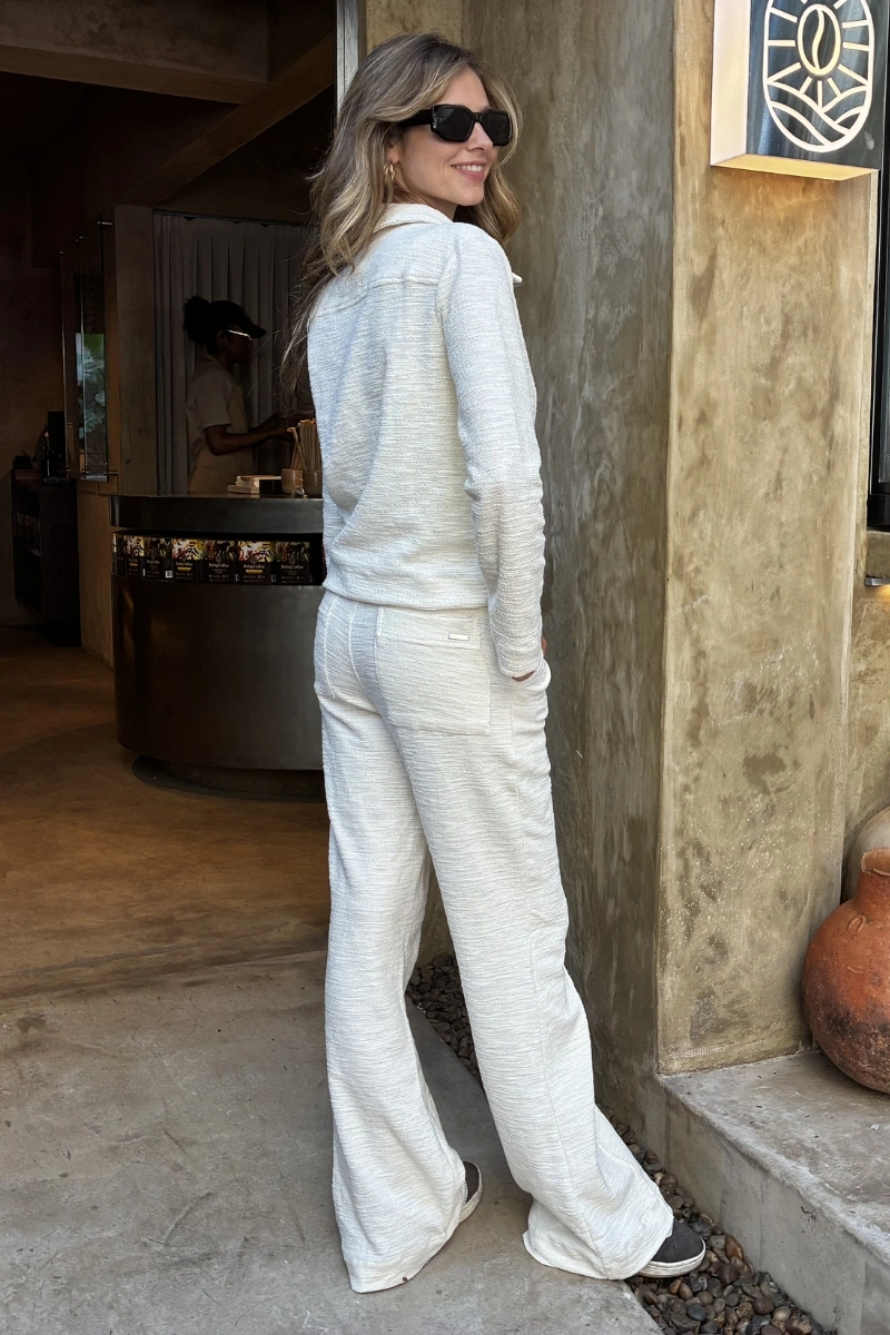 Hidrogênio - CALÇA FLARE C/ NERVURA E BOLSOS LORENA OFF WHITE - 20716018