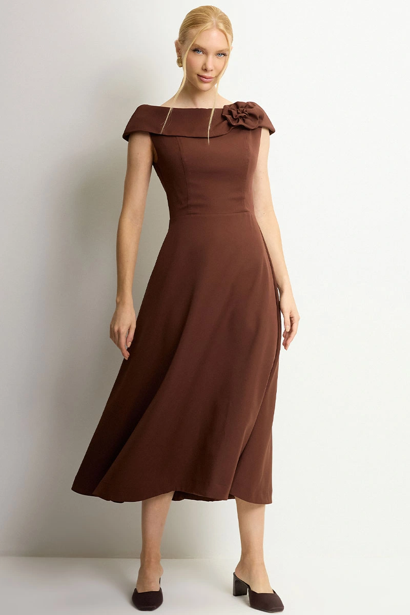 Miss Misses - Vestido Hilda Midi Marrom - 54592214