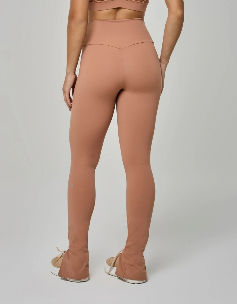 Vestem - Legging Luxe Shape Up com Fenda Marrom Machiatto - FS1609.I26.C0753