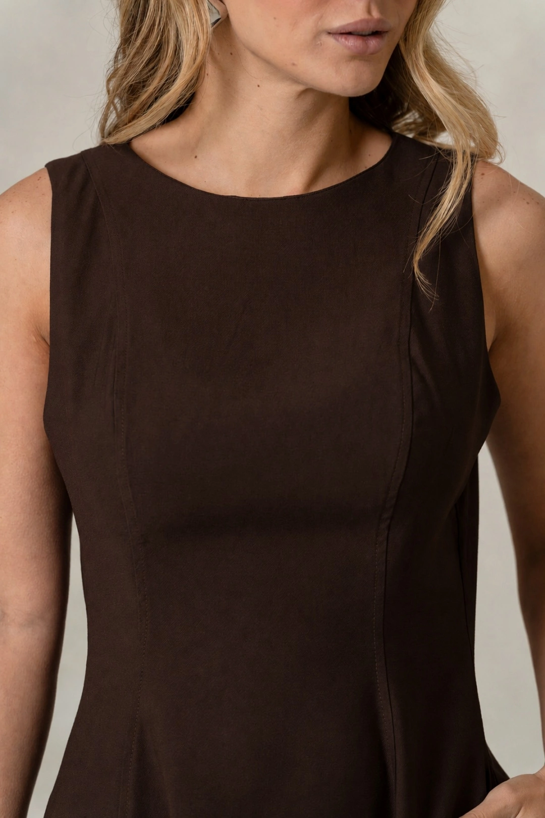 Miss Misses - Vestido Midi Madrid Rodado Regata Marrom - 54827214