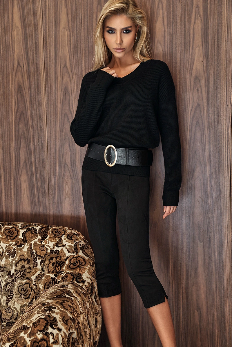 Dot Clothing - Blusa Dot Clothing Fluffy Decote V Preto - E3358PRETO