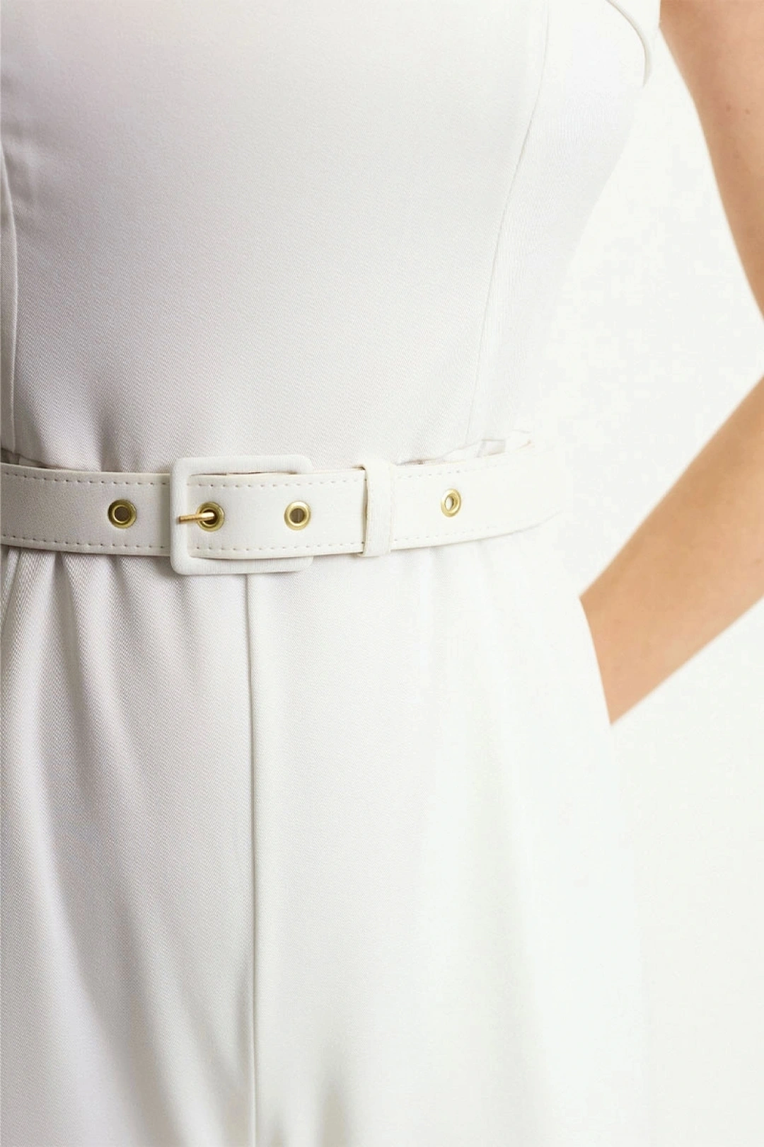 Miss Misses - Macacão Wide Leg Kesia Alfaiataria Com Cinto Off White - 54634030