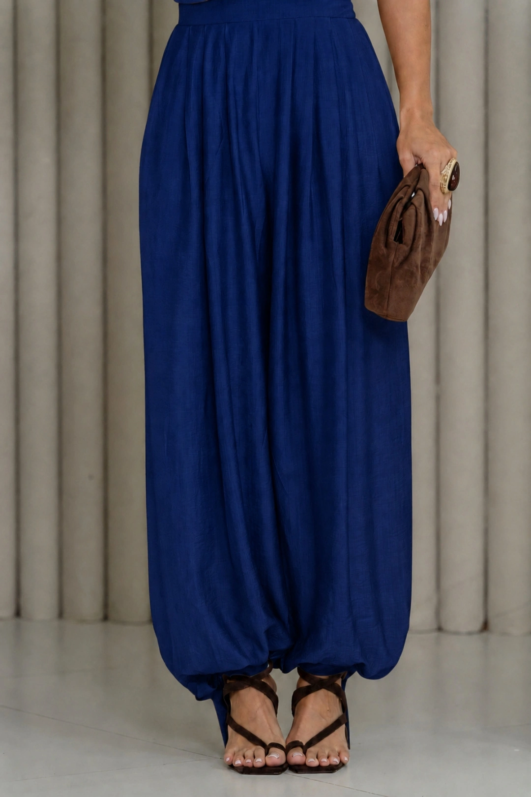 Miss Misses - Conjunto Arabia Calça Aladim Blusa Cava Americana Azul Marinho - 80584004